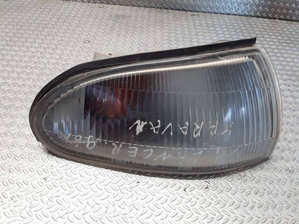 Mitsubishi Lancer Front indicator light 