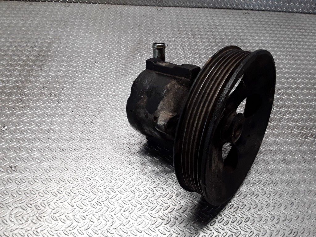 Opel Sintra Ohjaustehostimen pumppu 