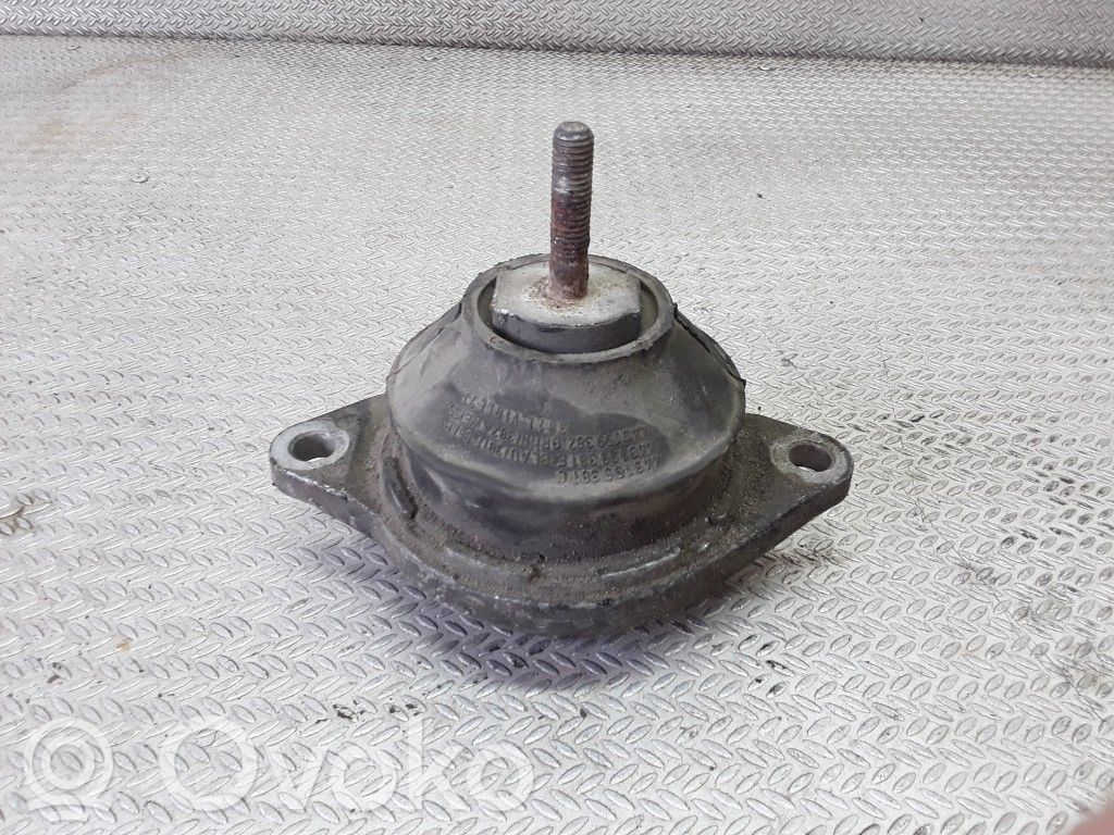Audi A6 S6 C4 4A Engine mount bracket 