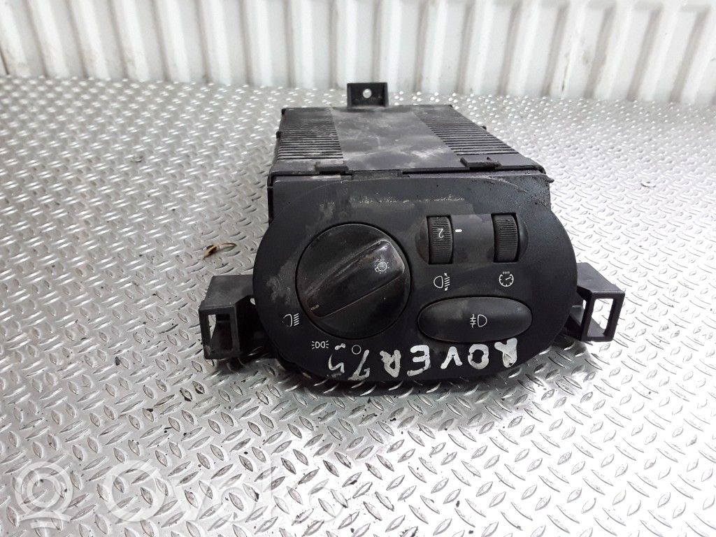 Valokatkaisija   YWC106940