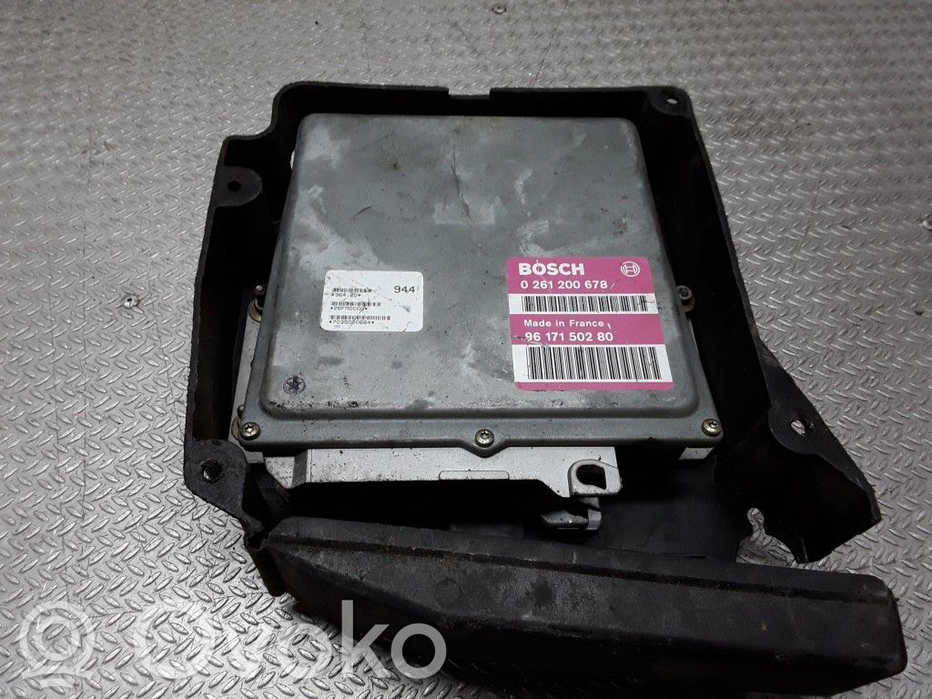 Peugeot 306 Engine control unit/module 