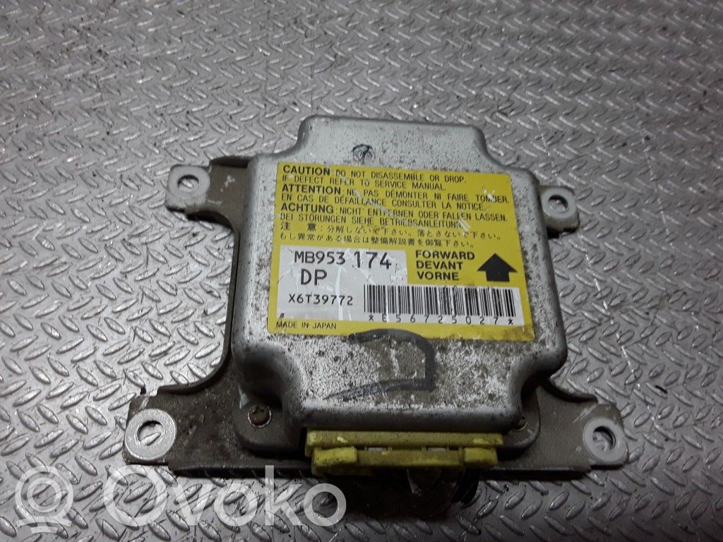 Mitsubishi Lancer Airbag control unit/module 