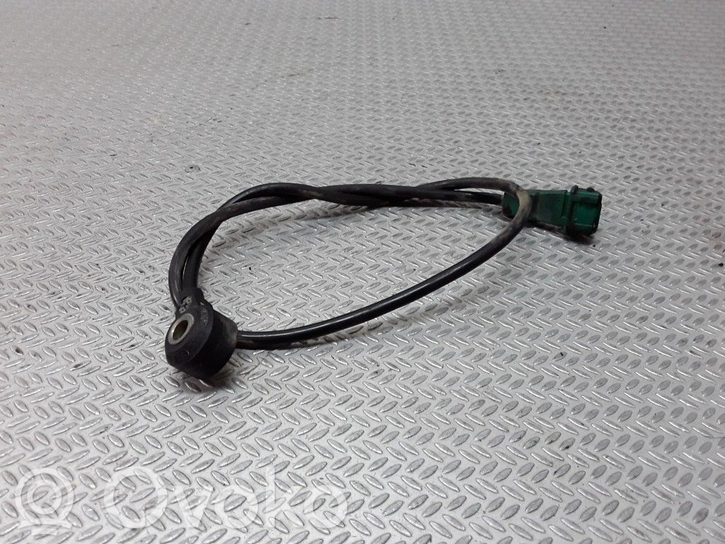 Audi A4 S4 B5 8D Nakutusanturi 