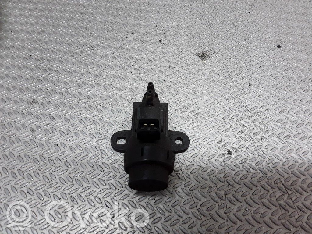 Ford Galaxy Vacuum valve 