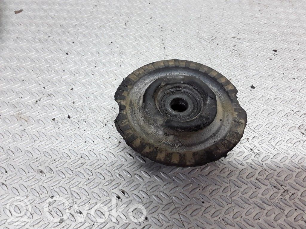 Volkswagen PASSAT B5 Front upper strut mount 