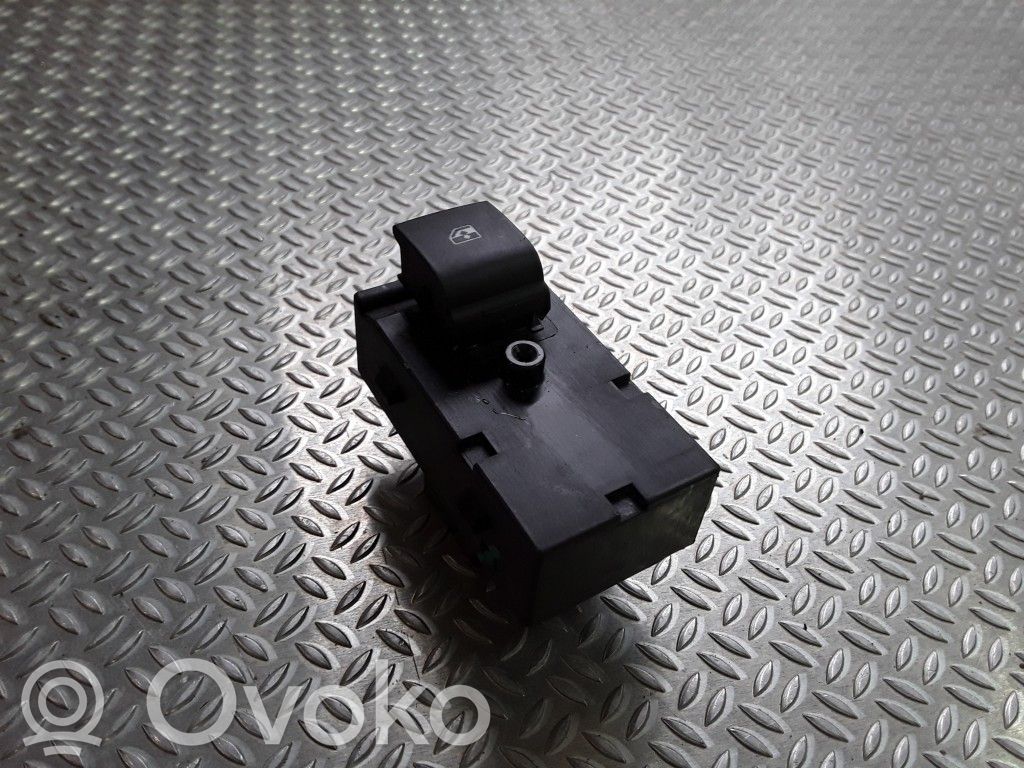 Chevrolet Cruze Electric window control switch 