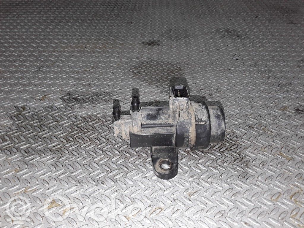 Vacuum valve   95BB9J459