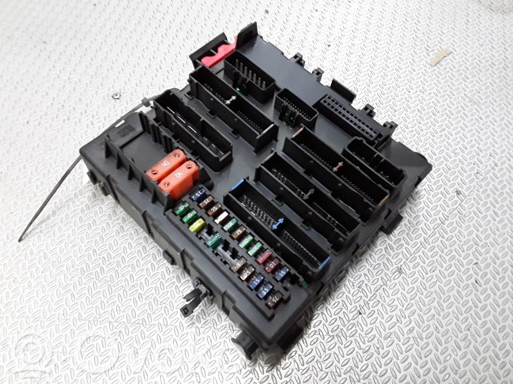 Saab 9-3 Ver2 Fuse module 