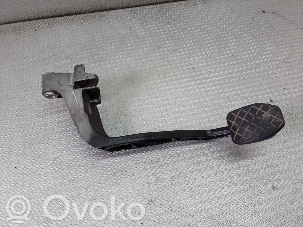 Audi A6 S6 C5 4B Pedal de embrague 
