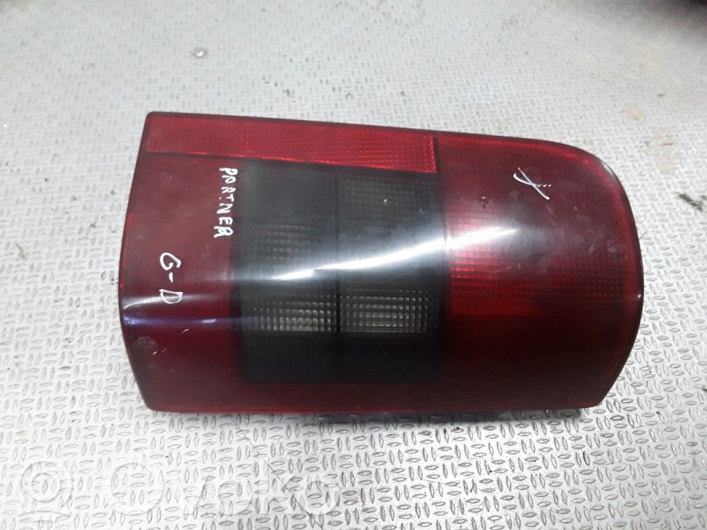 Peugeot Partner Rear/tail lights 