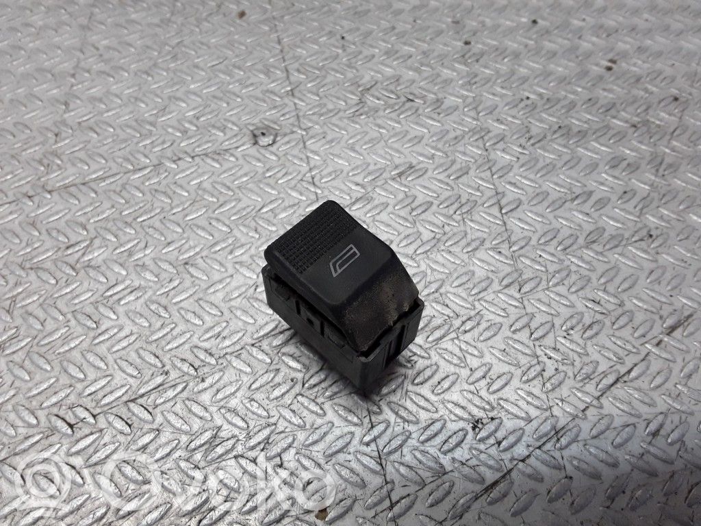 Audi A8 S8 D2 4D Elektrisko logu slēdzis 