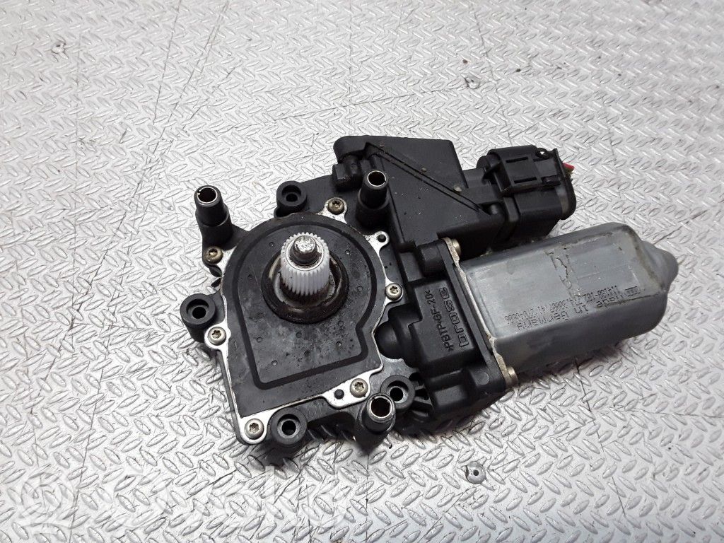 Audi A8 S8 D2 4D Asa reguladora de la puerta trasera 