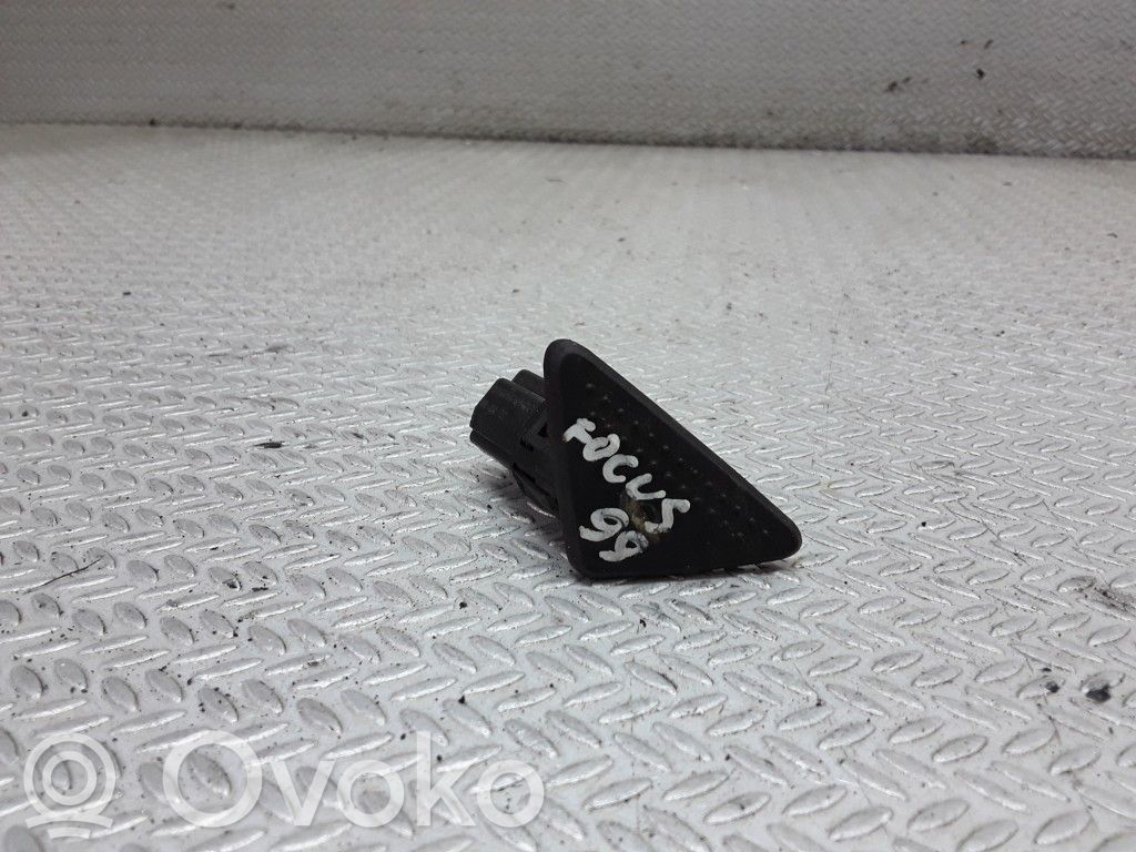 Ford Focus Tailgate opening switch 