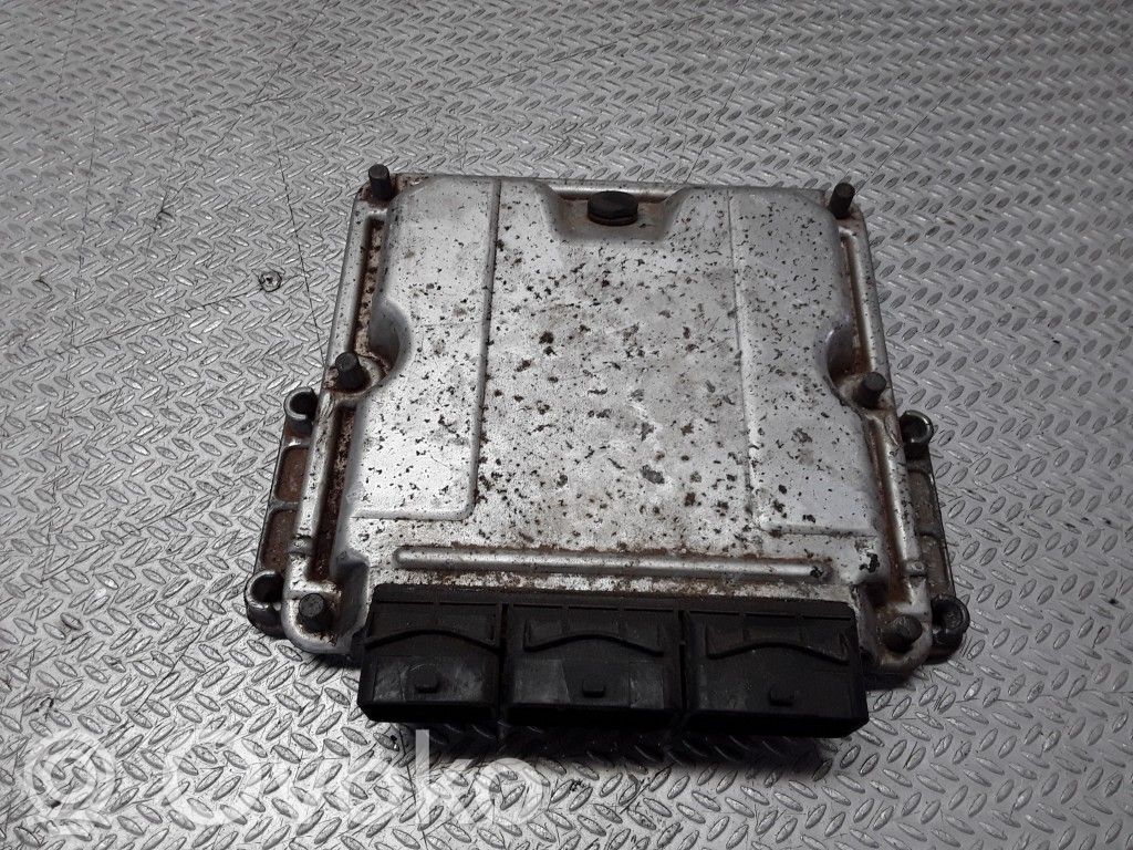Renault Laguna II Unidad de control/módulo del motor 