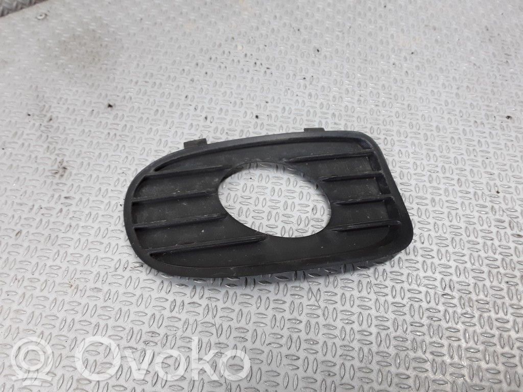 Etusumuvalon ritilä   90586627
