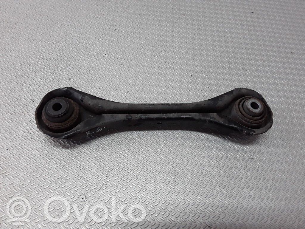 Rear control arm   677798005