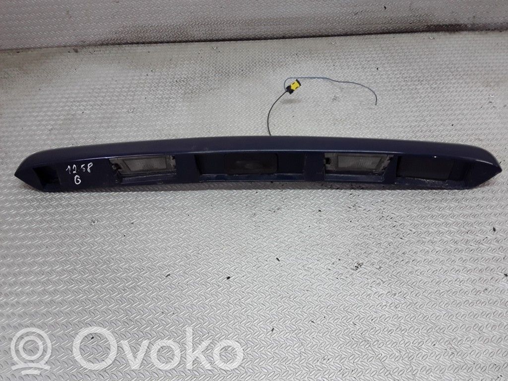 Renault Megane II Moldura de la puerta trasera 