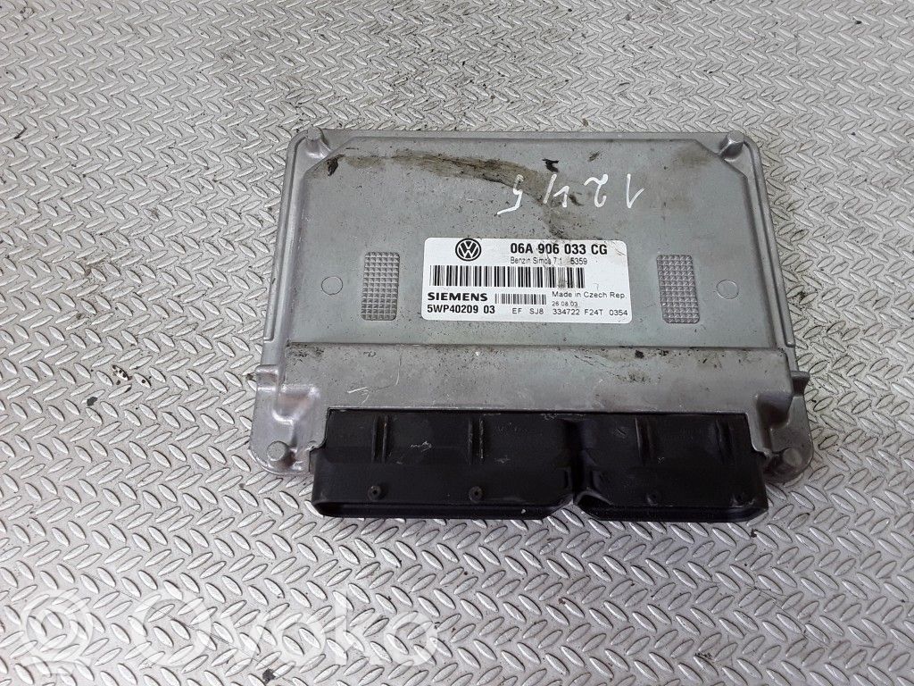 Engine control unit/module   06A906033CG,5WP4020903
