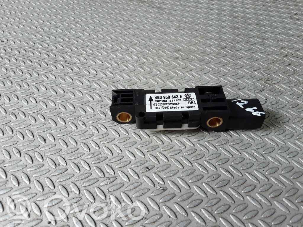 Sensor impacto/accidente para activar Airbag   4B0959643E