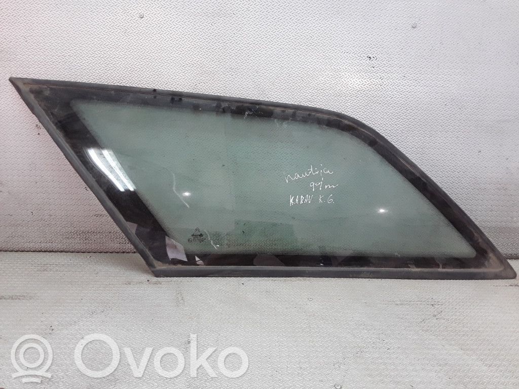 Rear side window