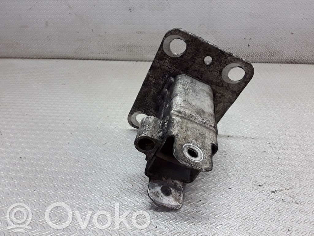 Renault Megane II Front bumper mounting bracket 
