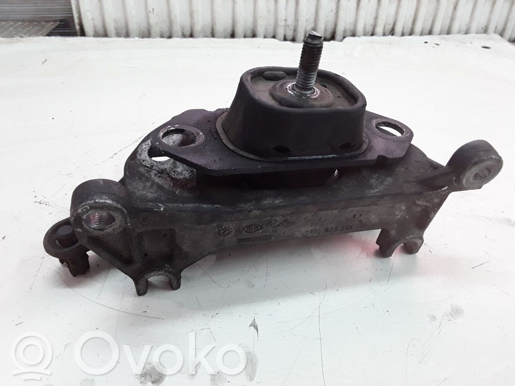 Renault Megane II Gearbox mount 