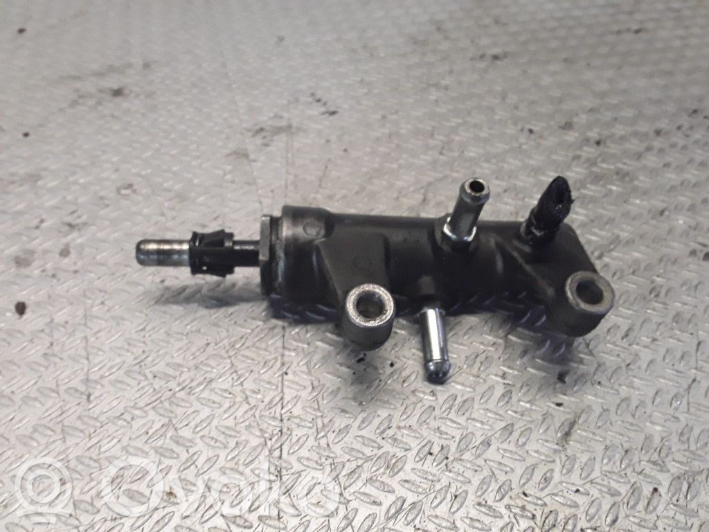 Opel Signum Régulateur de pression de carburant 