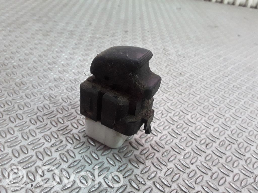 Mitsubishi Pajero Electric window control switch 