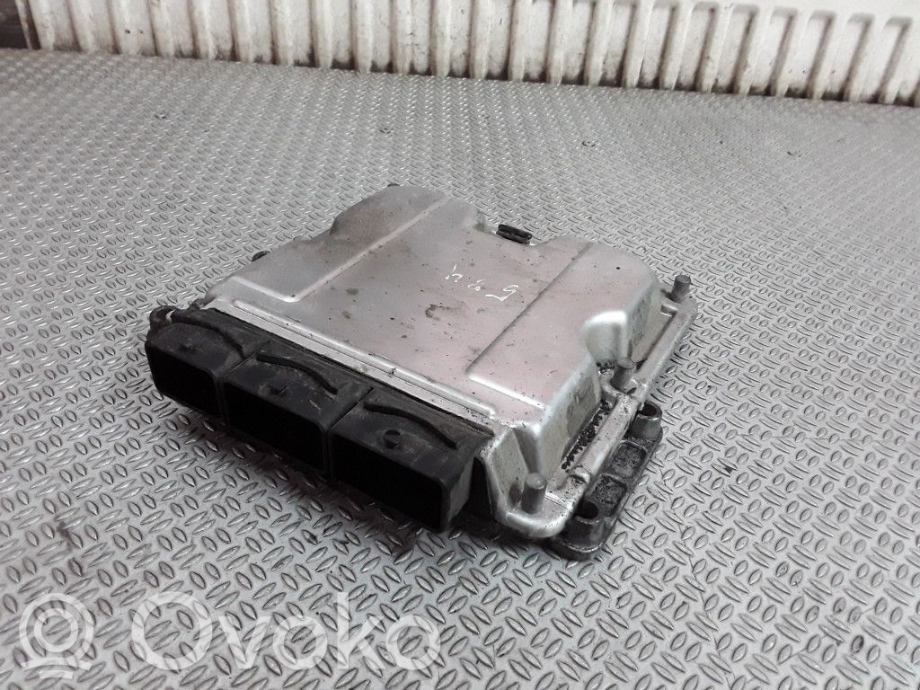 Engine control unit/module   0281010784,8200132188