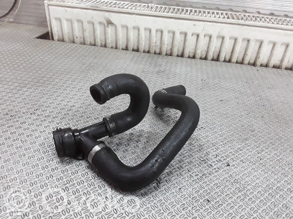 BMW 3 E90 E91 Engine coolant pipe/hose 