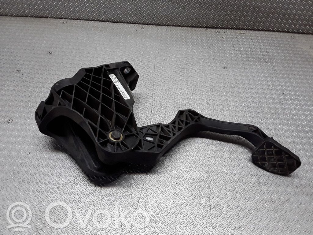 Pedal de embrague   1K2721059CC