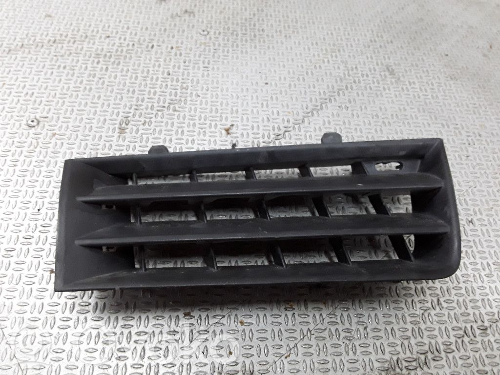 Renault Megane II Maskownica / Grill / Atrapa górna chłodnicy 