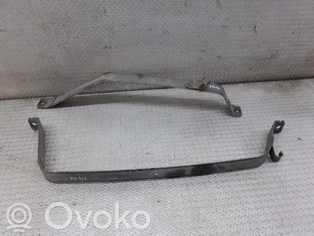 Sangle de réservoir de carburant