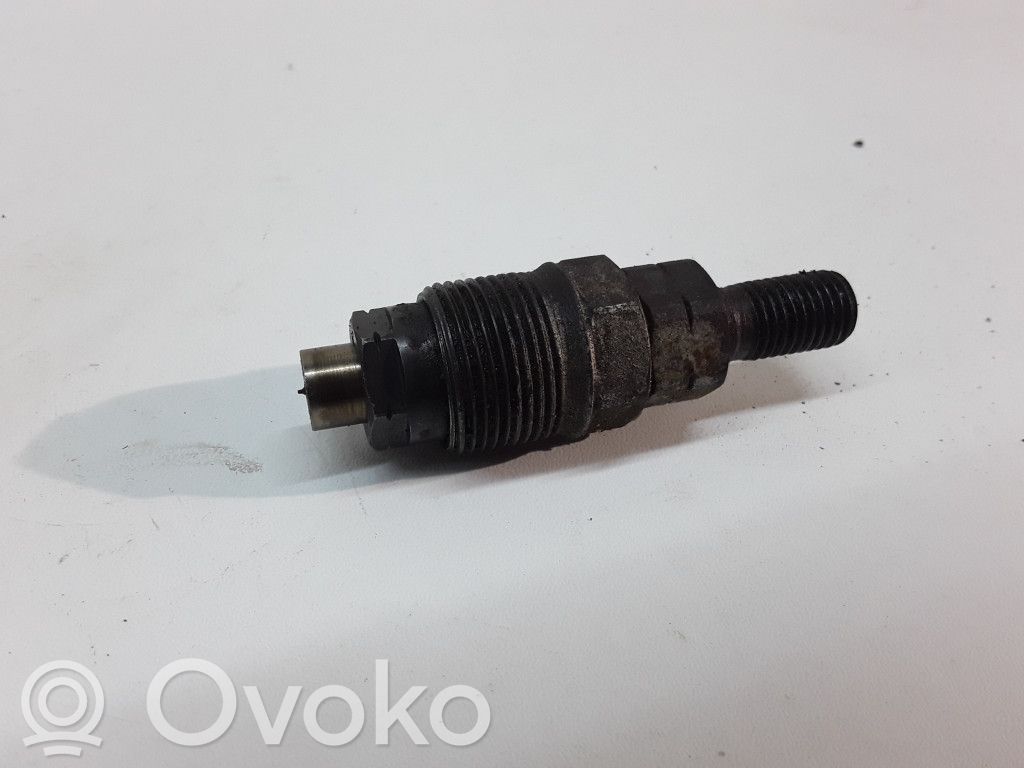 Opel Vectra B Polttoainesuutin 