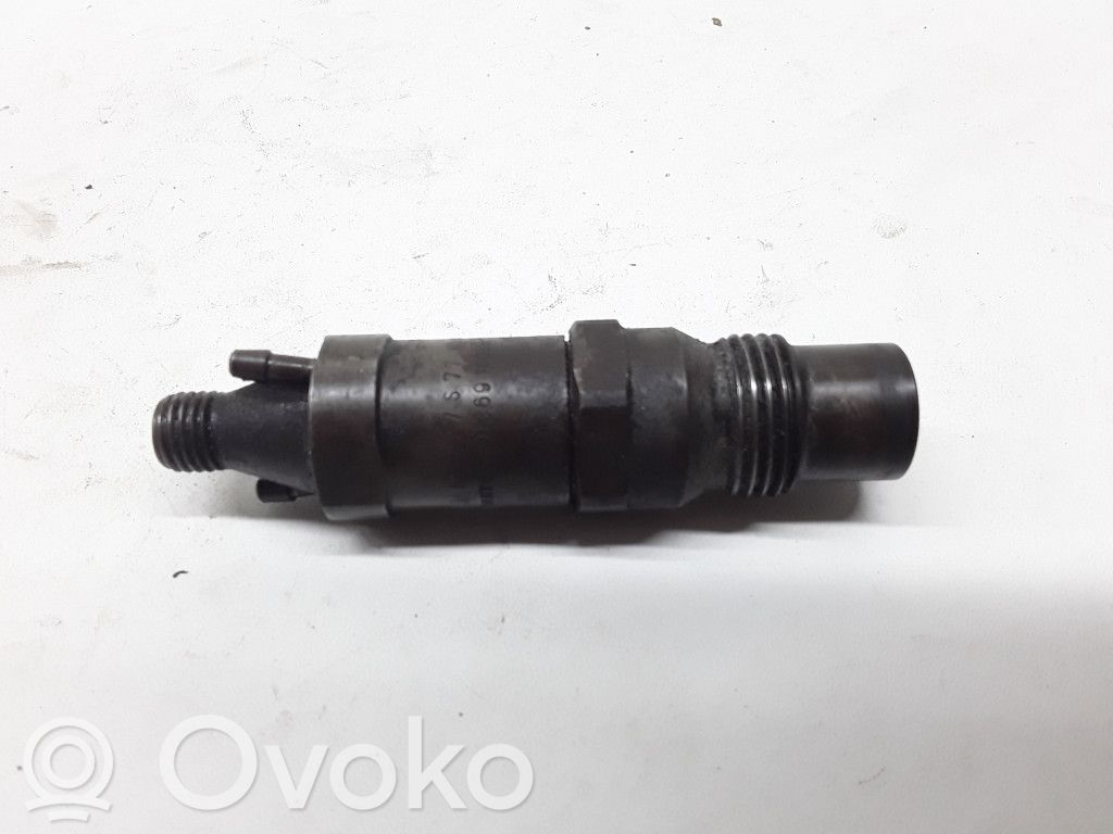 Volkswagen Golf III Inyector de combustible 