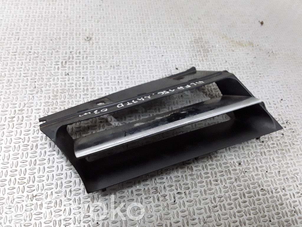 Alfa Romeo 156 Maskownica / Grill / Atrapa górna chłodnicy 