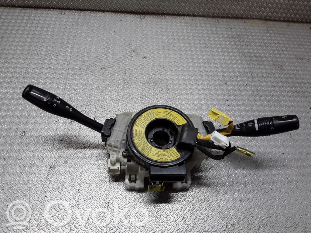 Mitsubishi Pajero Interruptor/palanca de limpiador de luz de giro 