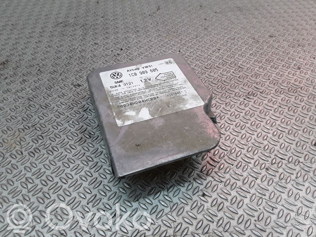 Volkswagen Polo IV 9N3 Unitate/modul de comandă airbaguri 