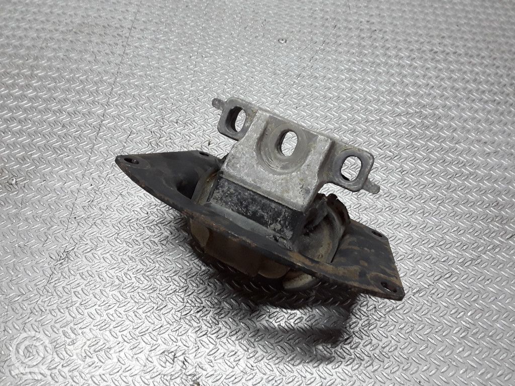 Chrysler Sebring (ST-22 - JR) Engine mount bracket 