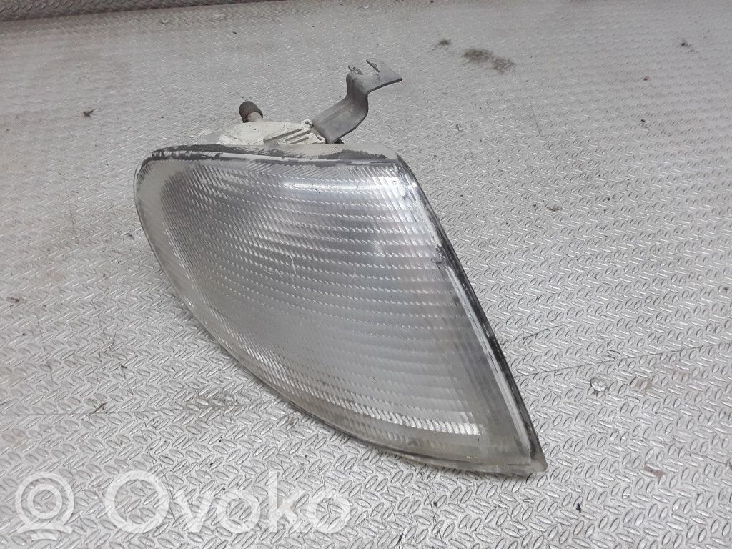Ford Galaxy Front indicator light 