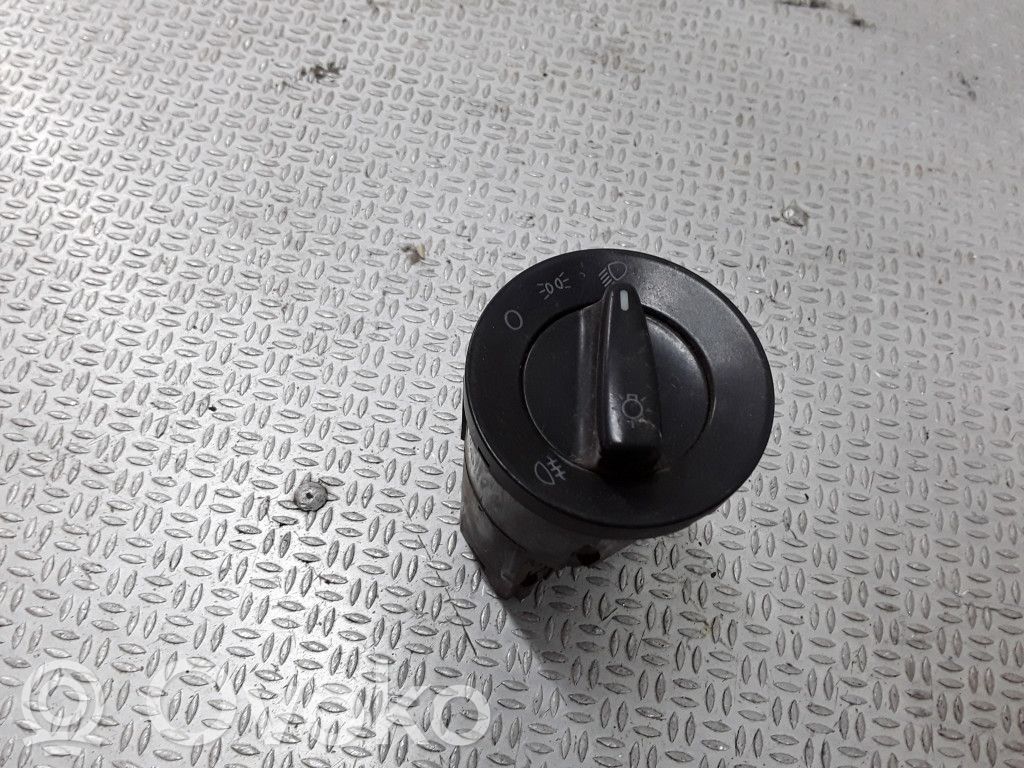 Interruptor de luz   1C0941531