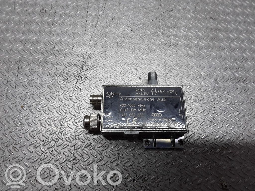 Audi A8 S8 D2 4D Antenos stiprintuvas 