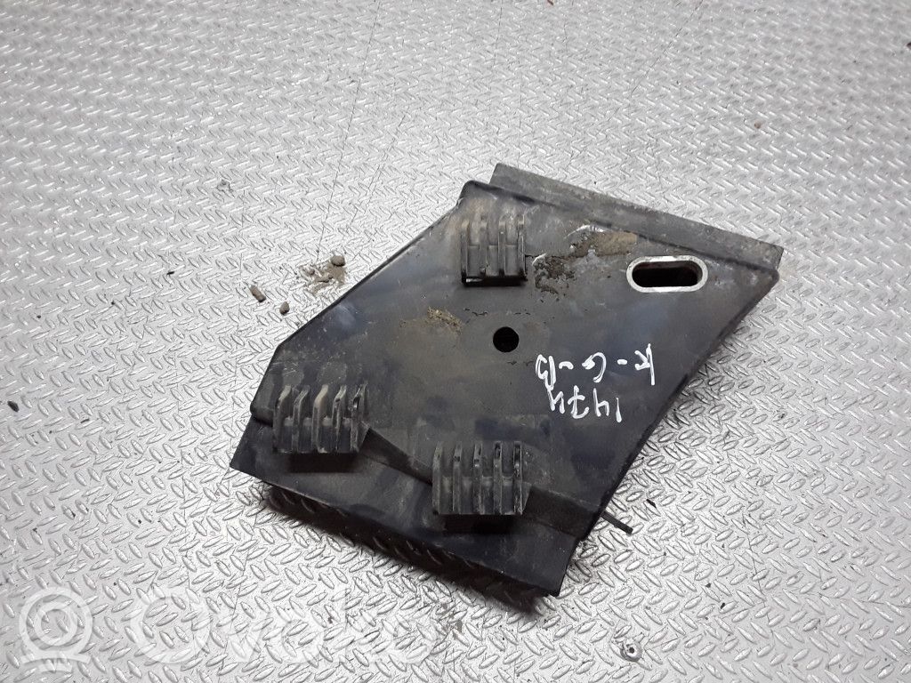 Audi A8 S8 D2 4D Rear bumper mounting bracket 