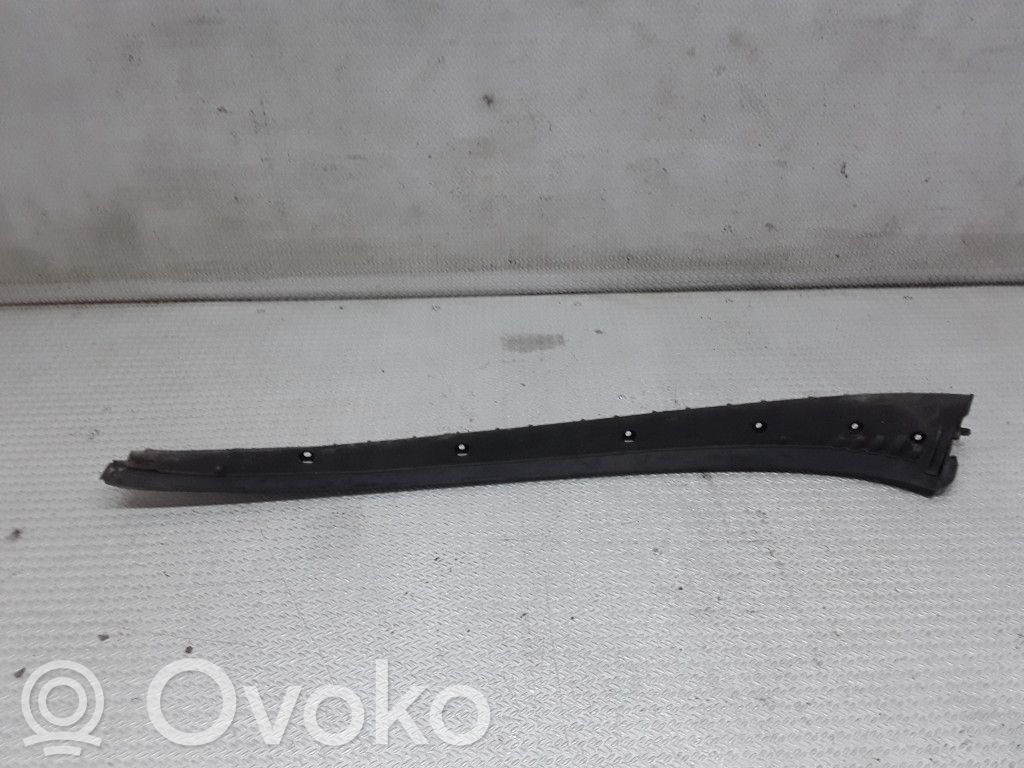 Seat Toledo III (5P) Windshield trim 
