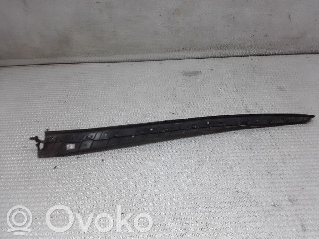 Seat Toledo III (5P) Windshield trim 