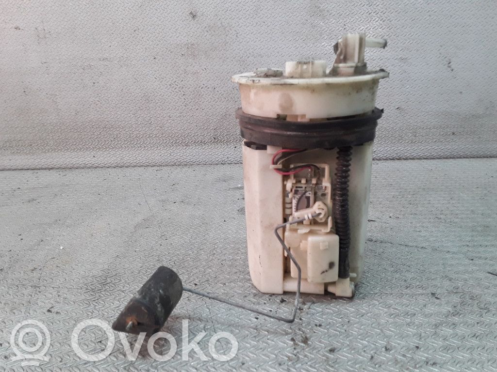 Bomba interna de combustible   MR487607