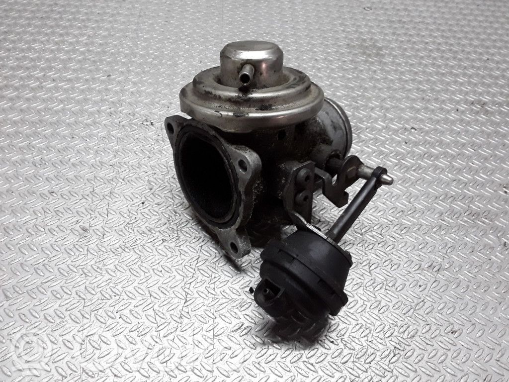 Válvula EGR   038129637B
