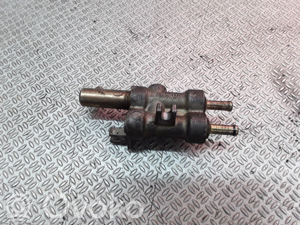 Fiat Stilo Régulateur de pression de carburant 