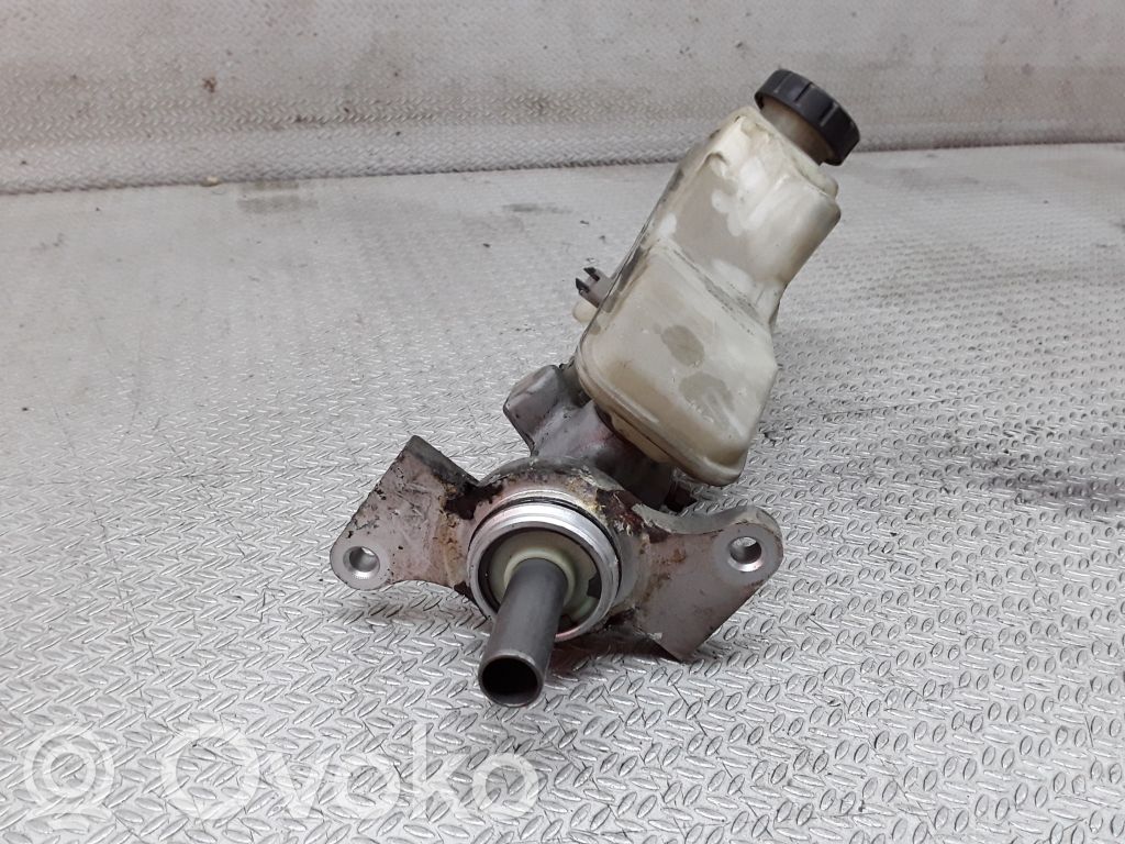 Toyota Corolla E120 E130 Pääjarrusylinteri 