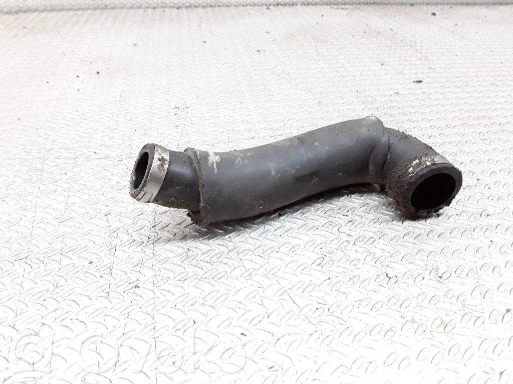 Engine coolant pipe/hose